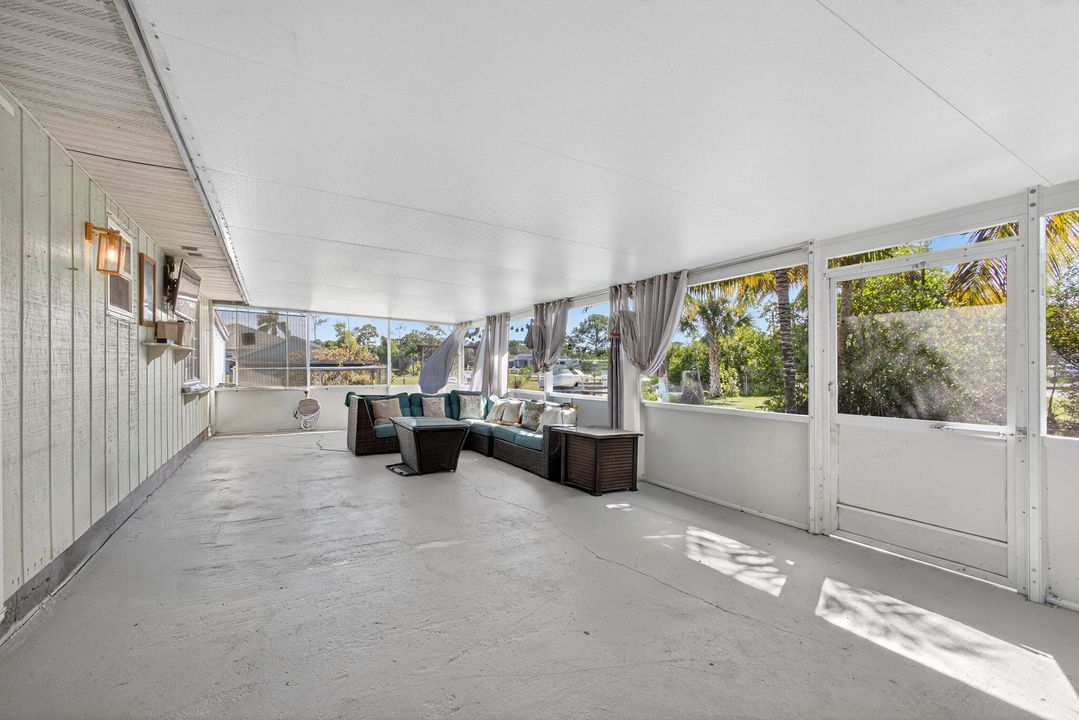 For Sale: $599,000 (4 beds, 2 baths, 1665 Square Feet)