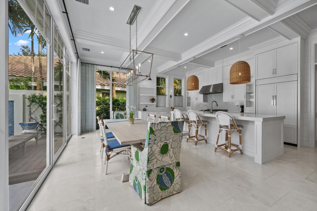 На продажу: $2,987,000 (4 спален, 4 ванн, 2796 Квадратных фут)