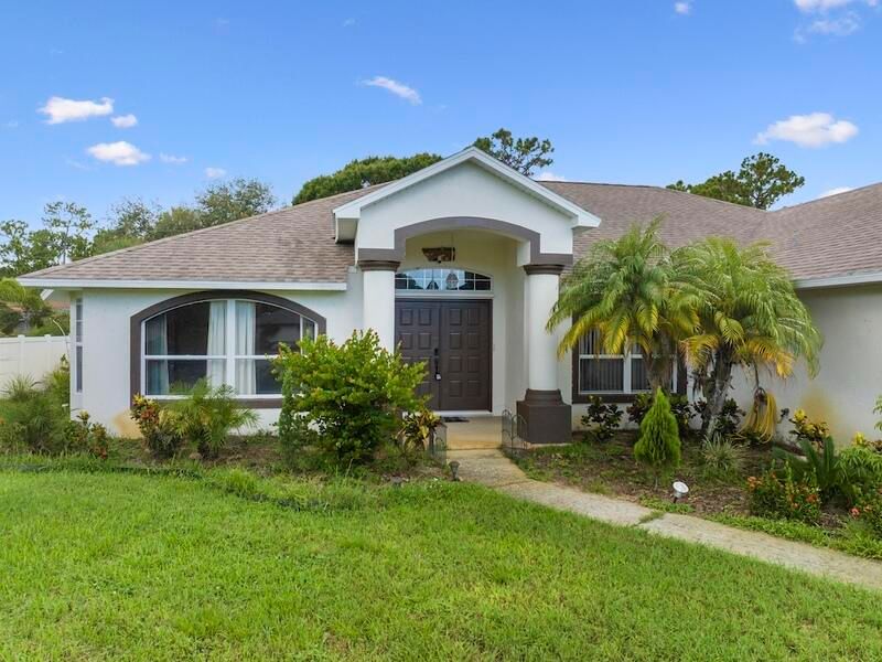 En Renta: $2,900 (3 camas, 2 baños, 2139 Pies cuadrados)