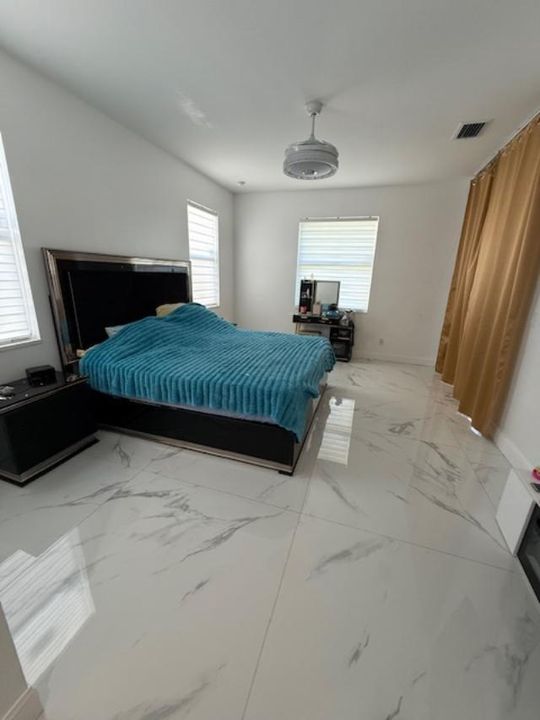 For Sale: $498,000 (4 beds, 2 baths, 2120 Square Feet)