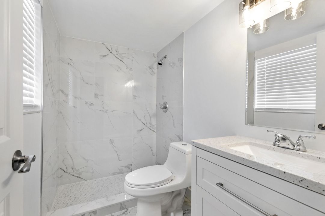 Active With Contract: $2,550 (3 beds, 2 baths, 1217 Square Feet)