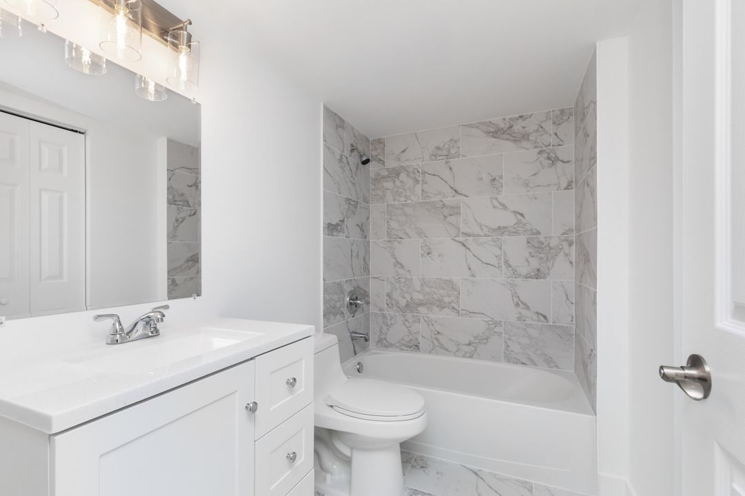 Active With Contract: $2,550 (3 beds, 2 baths, 1217 Square Feet)