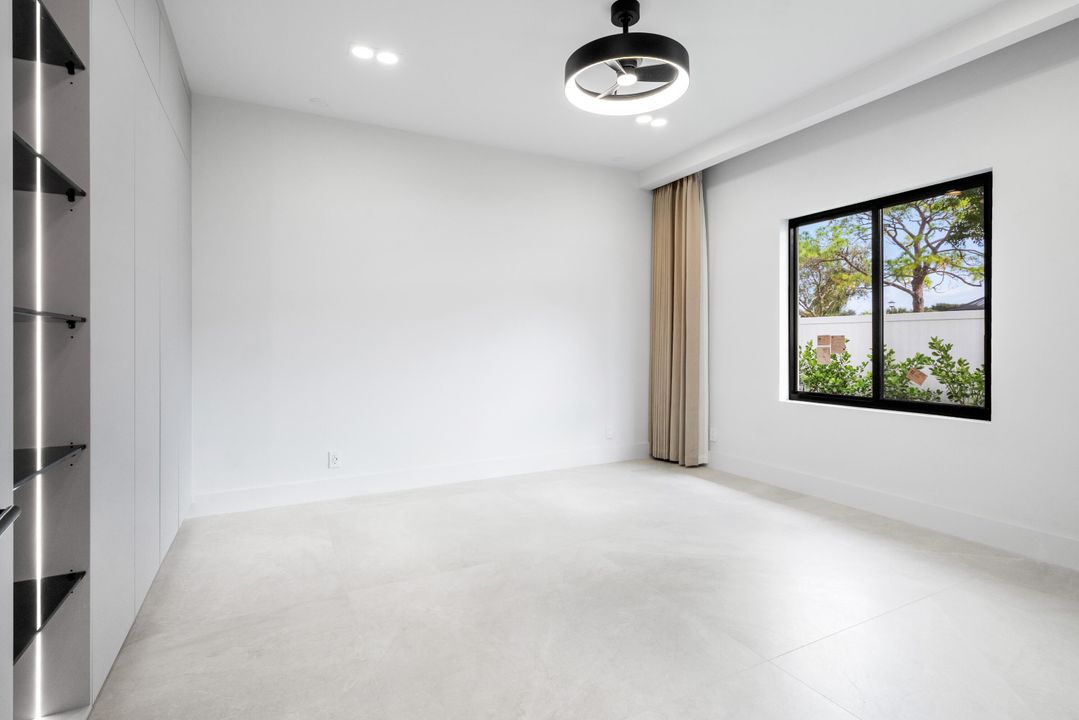 For Sale: $2,199,999 (4 beds, 4 baths, 3398 Square Feet)