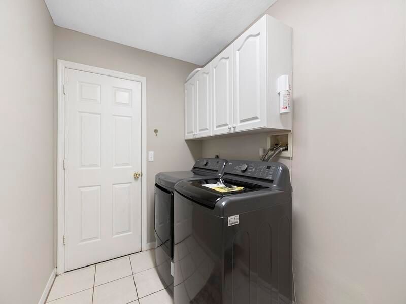 En Renta: $2,900 (3 camas, 2 baños, 2139 Pies cuadrados)