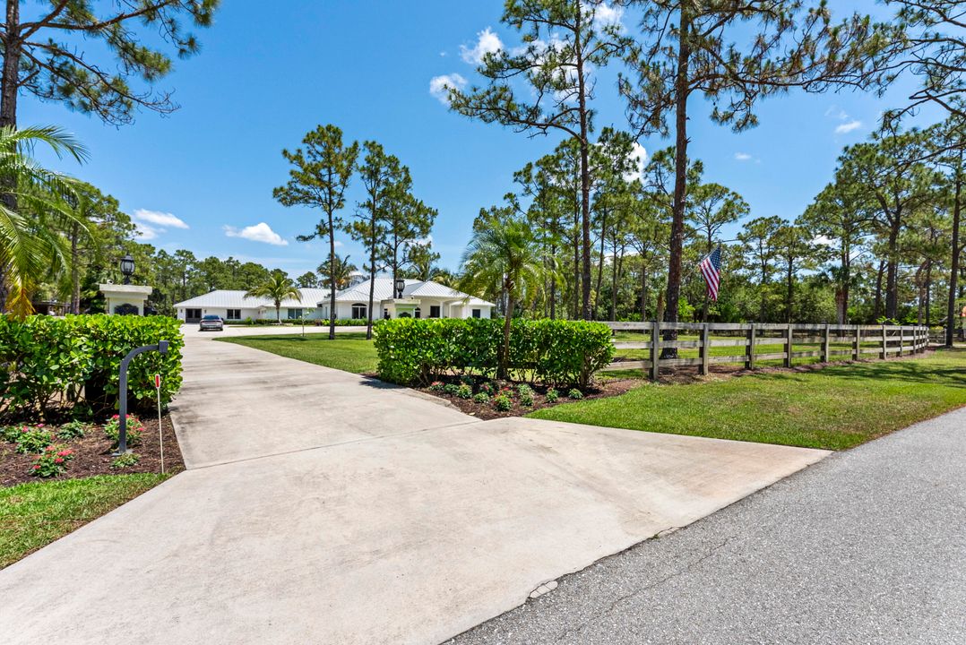 En Venta: $3,200,000 (5 camas, 5 baños, 4945 Pies cuadrados)