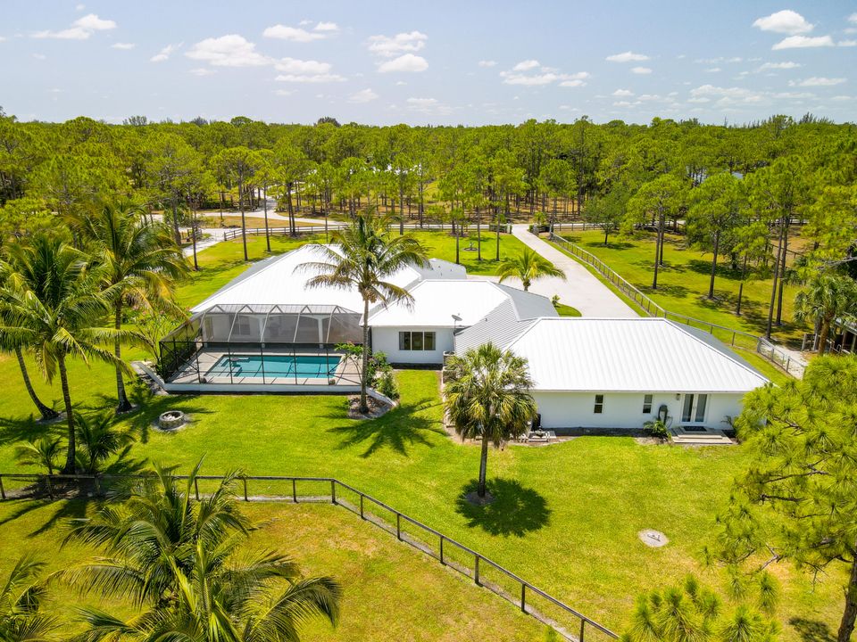 En Venta: $3,200,000 (5 camas, 5 baños, 4945 Pies cuadrados)