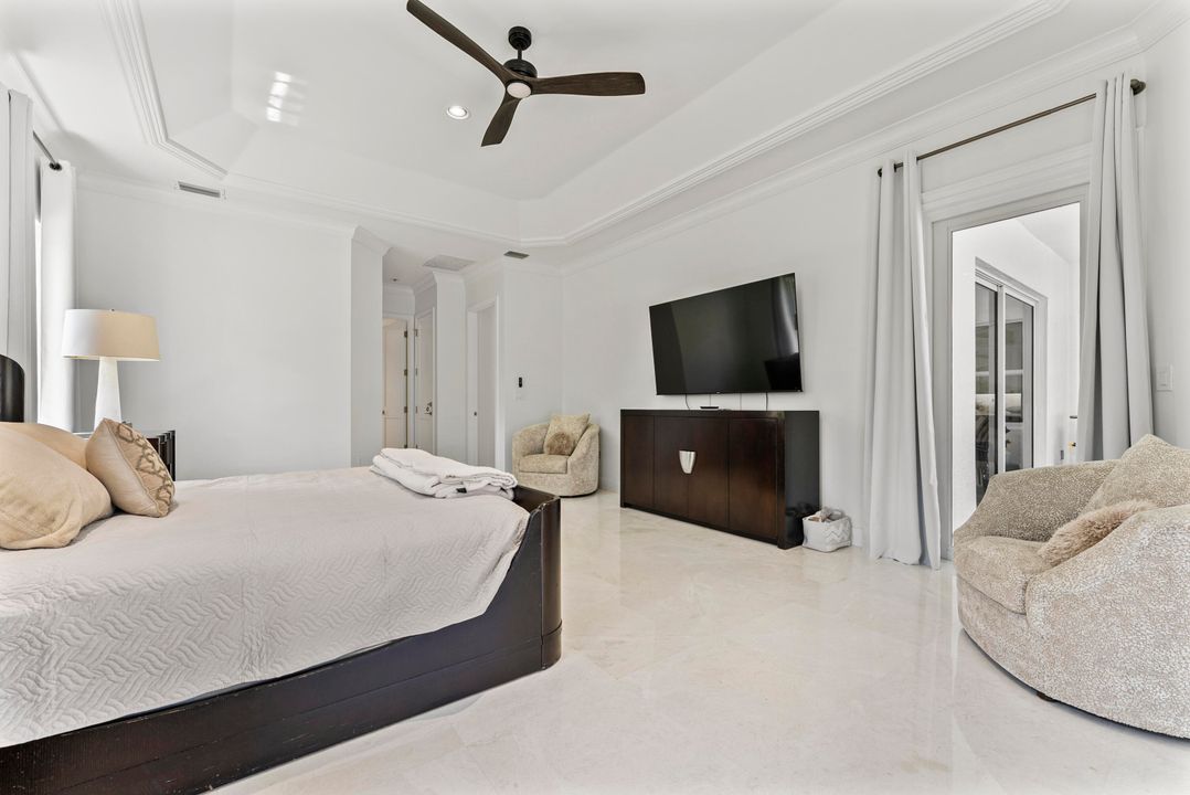 En Venta: $3,200,000 (5 camas, 5 baños, 4945 Pies cuadrados)