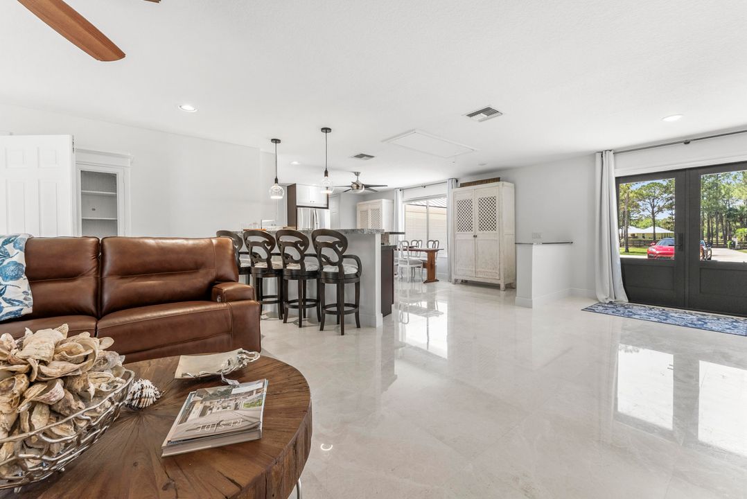 En Venta: $3,200,000 (5 camas, 5 baños, 4945 Pies cuadrados)