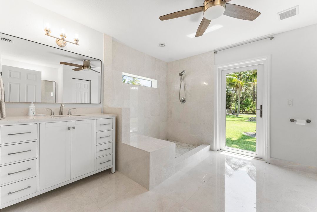 En Venta: $3,200,000 (5 camas, 5 baños, 4945 Pies cuadrados)