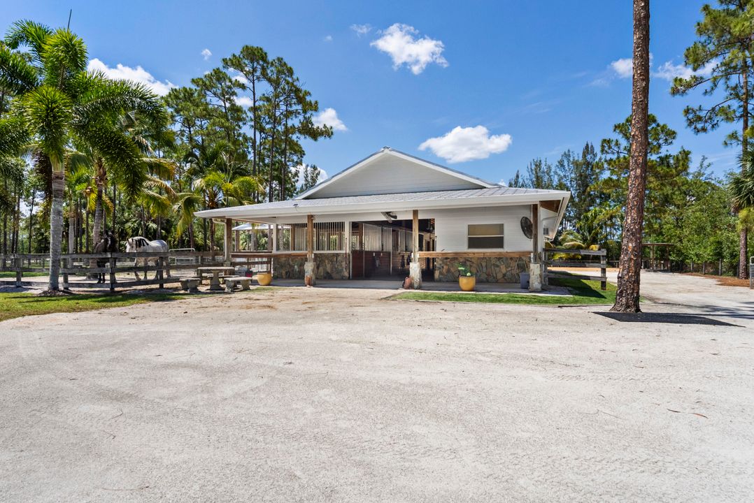 En Venta: $3,200,000 (5 camas, 5 baños, 4945 Pies cuadrados)