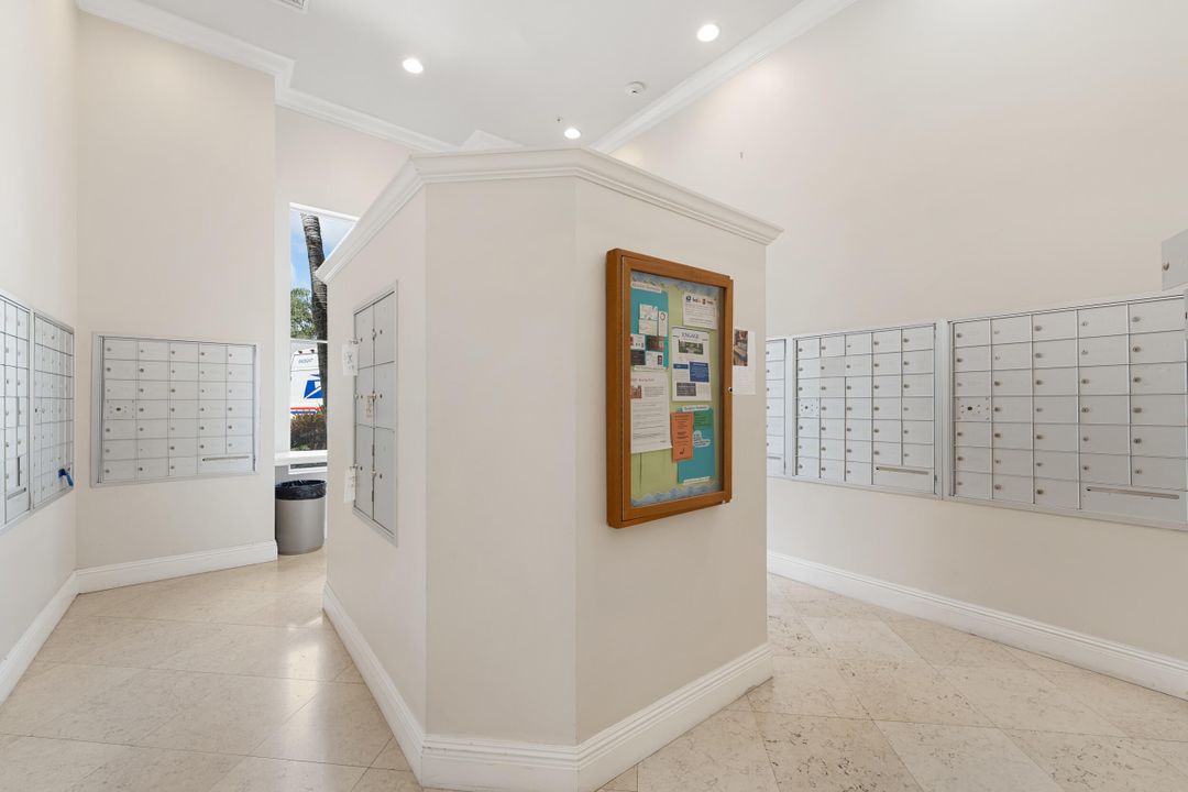 For Rent: $2,500 (2 beds, 2 baths, 1137 Square Feet)