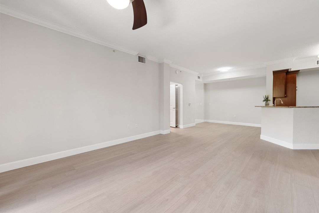 For Rent: $2,500 (2 beds, 2 baths, 1137 Square Feet)