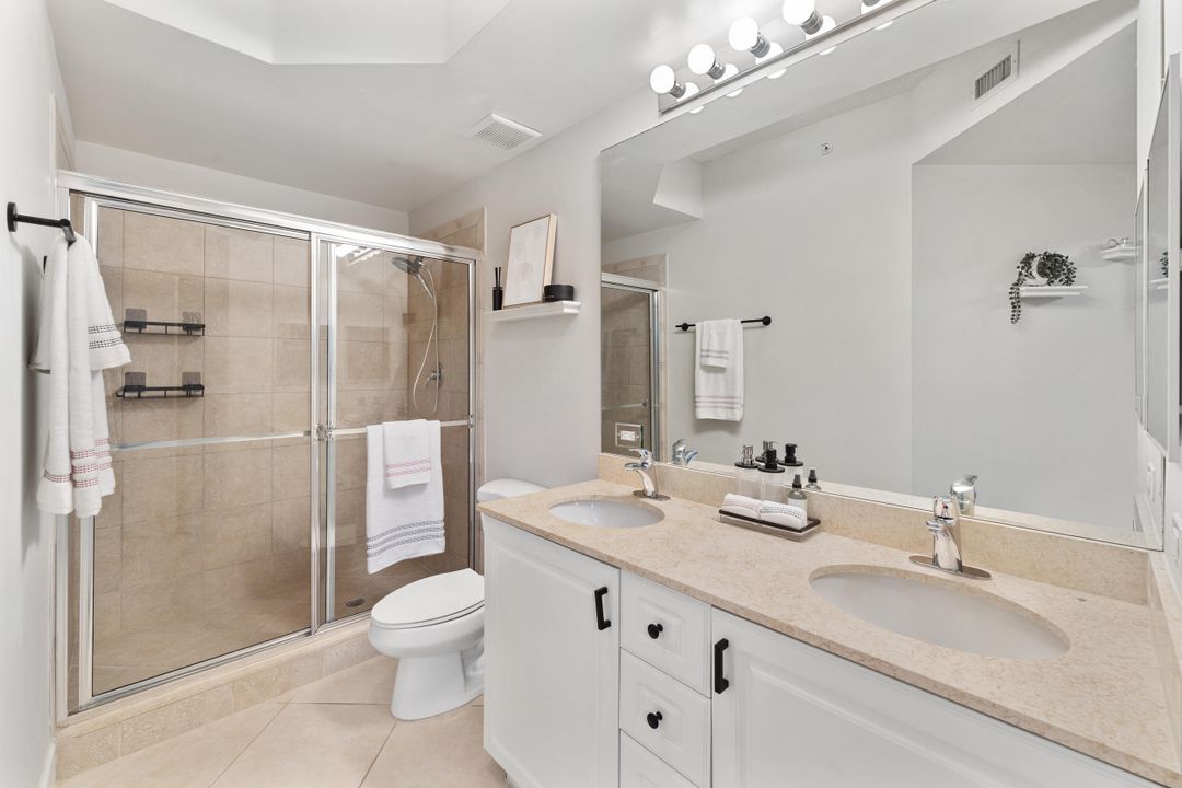 For Rent: $2,500 (2 beds, 2 baths, 1137 Square Feet)