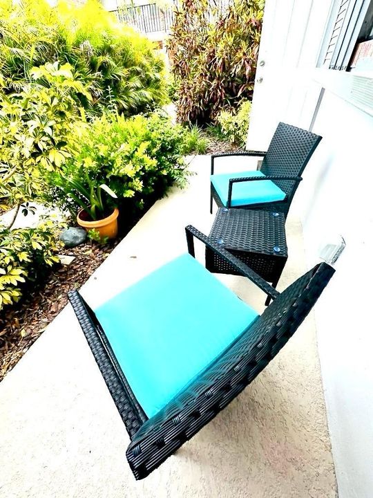 For Rent: $2,700 (1 beds, 1 baths, 792 Square Feet)