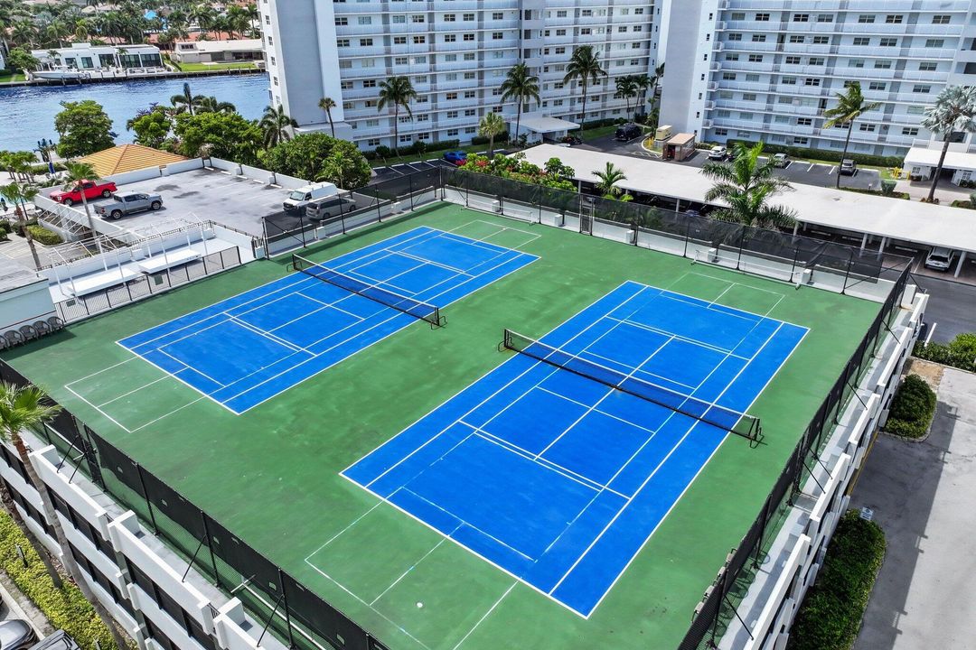 Под контрактом: $8,500 (2 спален, 2 ванн, 1433 Квадратных фут)