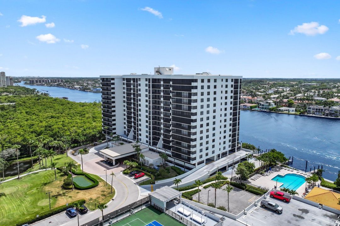 Под контрактом: $8,500 (2 спален, 2 ванн, 1433 Квадратных фут)