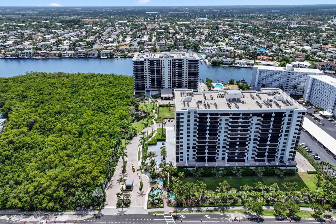 Под контрактом: $8,500 (2 спален, 2 ванн, 1433 Квадратных фут)