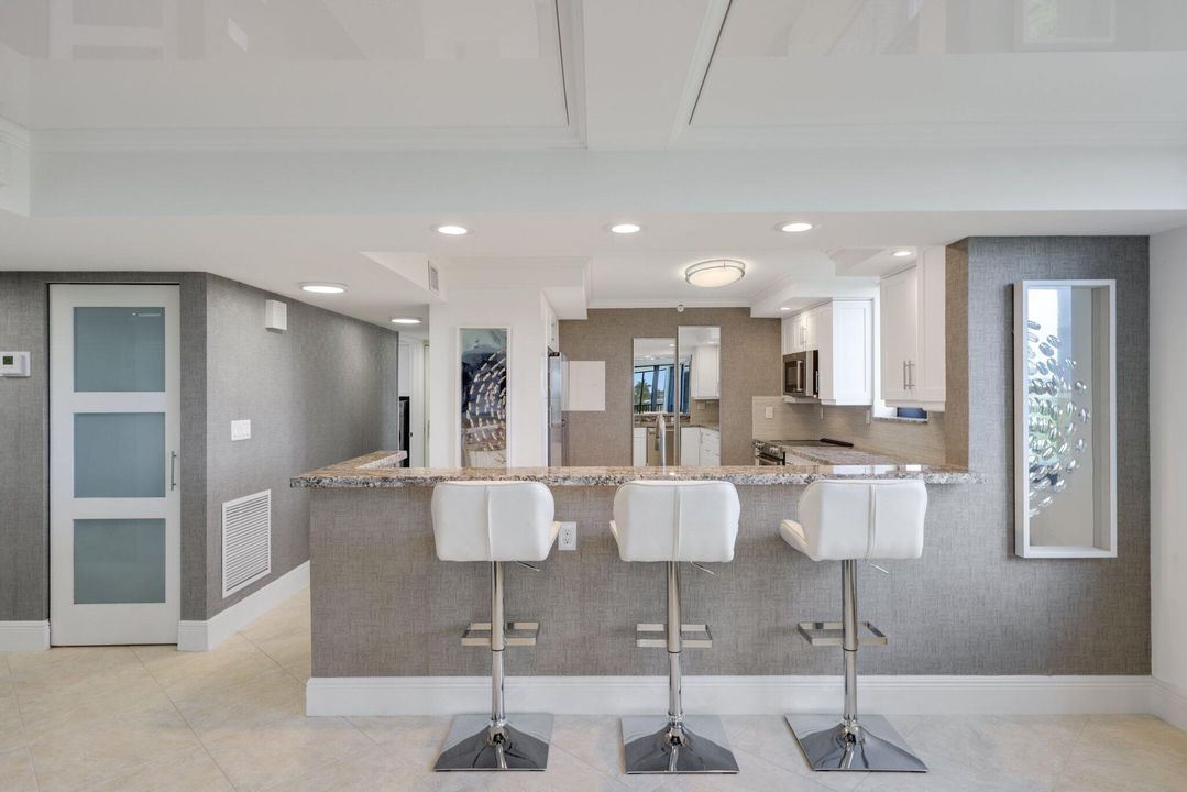 Под контрактом: $8,500 (2 спален, 2 ванн, 1433 Квадратных фут)