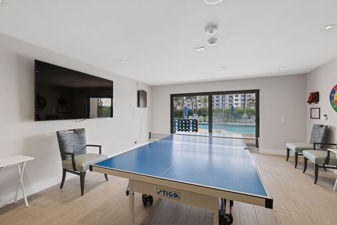 Под контрактом: $8,500 (2 спален, 2 ванн, 1433 Квадратных фут)