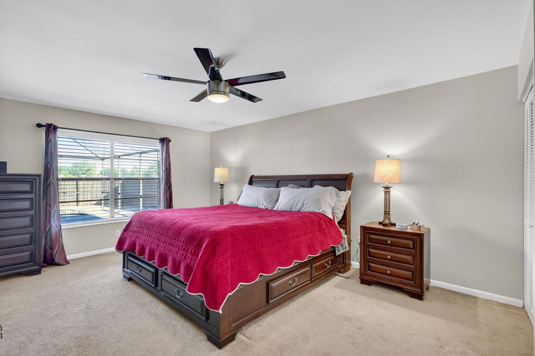 Activo con contrato: $412,810 (4 camas, 2 baños, 1788 Pies cuadrados)