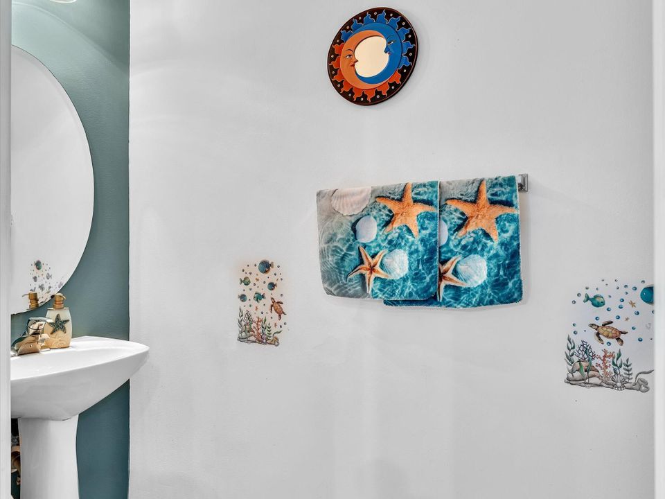 待售: $385,000 (2 贝兹, 2 浴室, 1420 平方英尺)