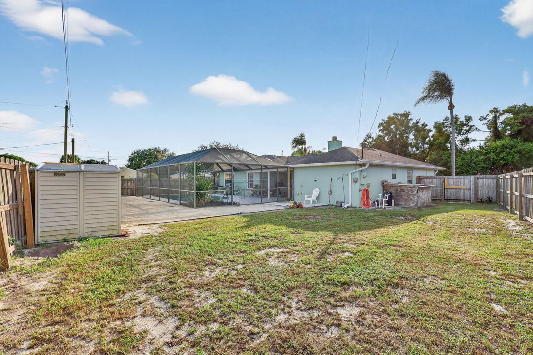 Activo con contrato: $412,810 (4 camas, 2 baños, 1788 Pies cuadrados)