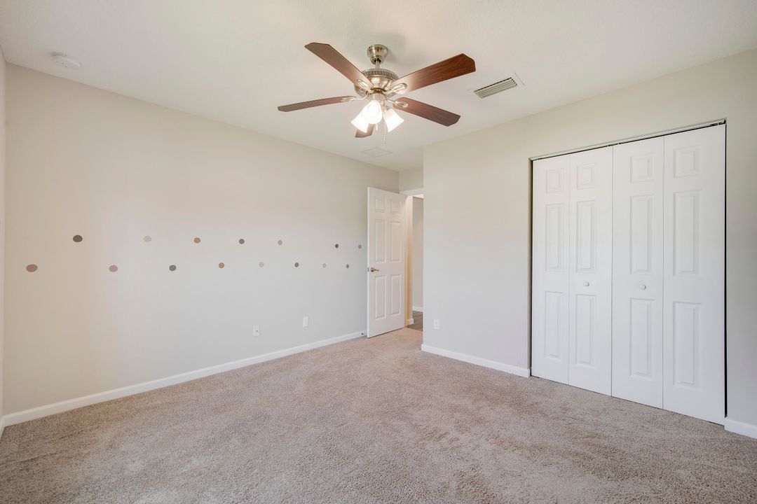 For Sale: $454,900 (4 beds, 2 baths, 1915 Square Feet)