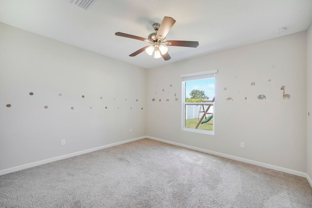 For Sale: $454,900 (4 beds, 2 baths, 1915 Square Feet)