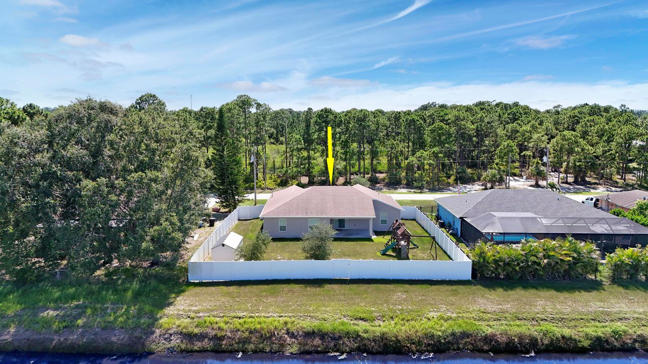 For Sale: $454,900 (4 beds, 2 baths, 1915 Square Feet)