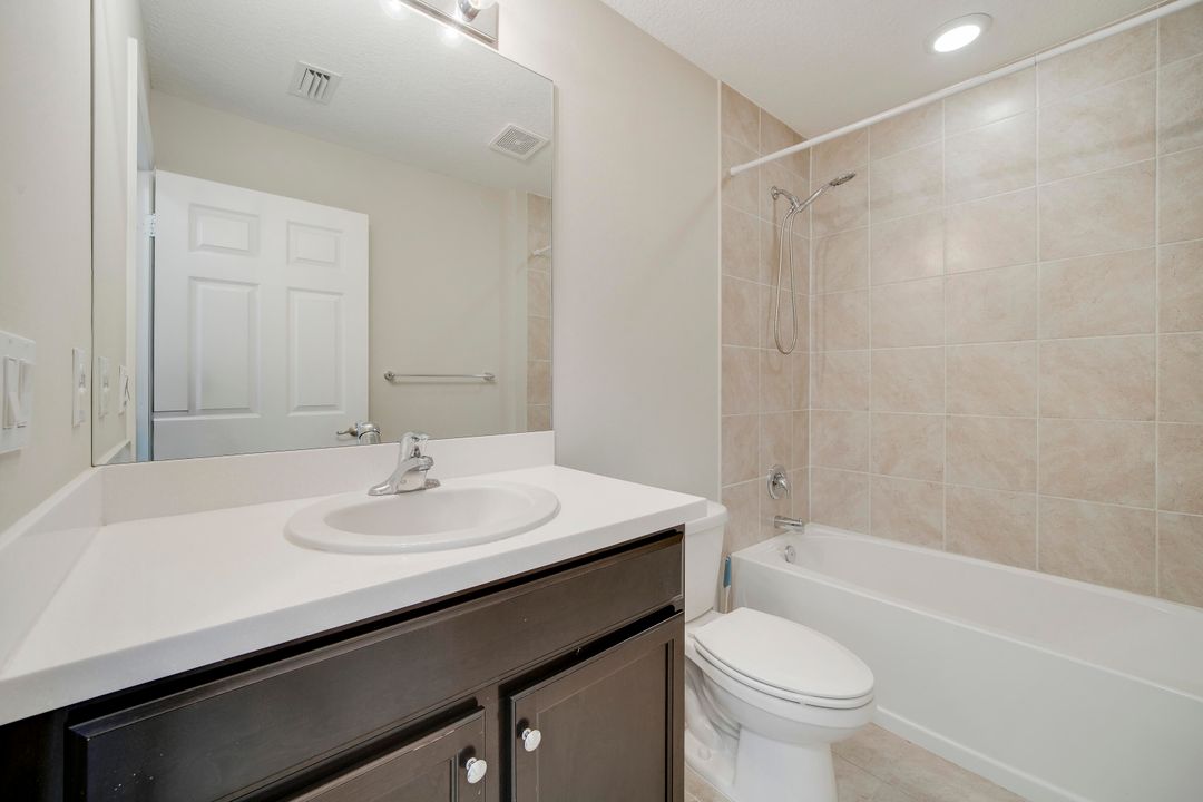 For Sale: $454,900 (4 beds, 2 baths, 1915 Square Feet)