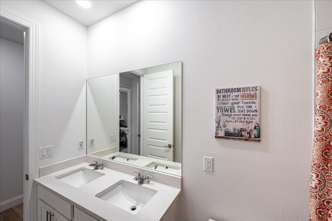 На продажу: $579,999 (4 спален, 3 ванн, 2792 Квадратных фут)