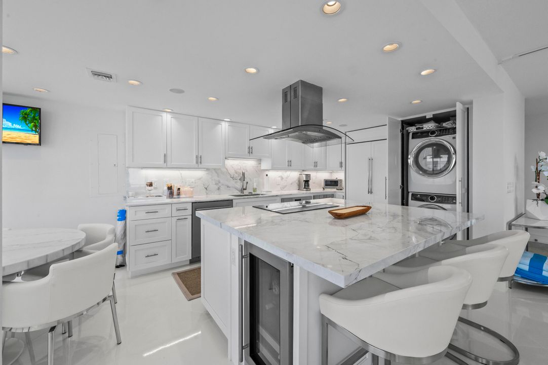 待售: $2,949,000 (3 贝兹, 2 浴室, 2173 平方英尺)