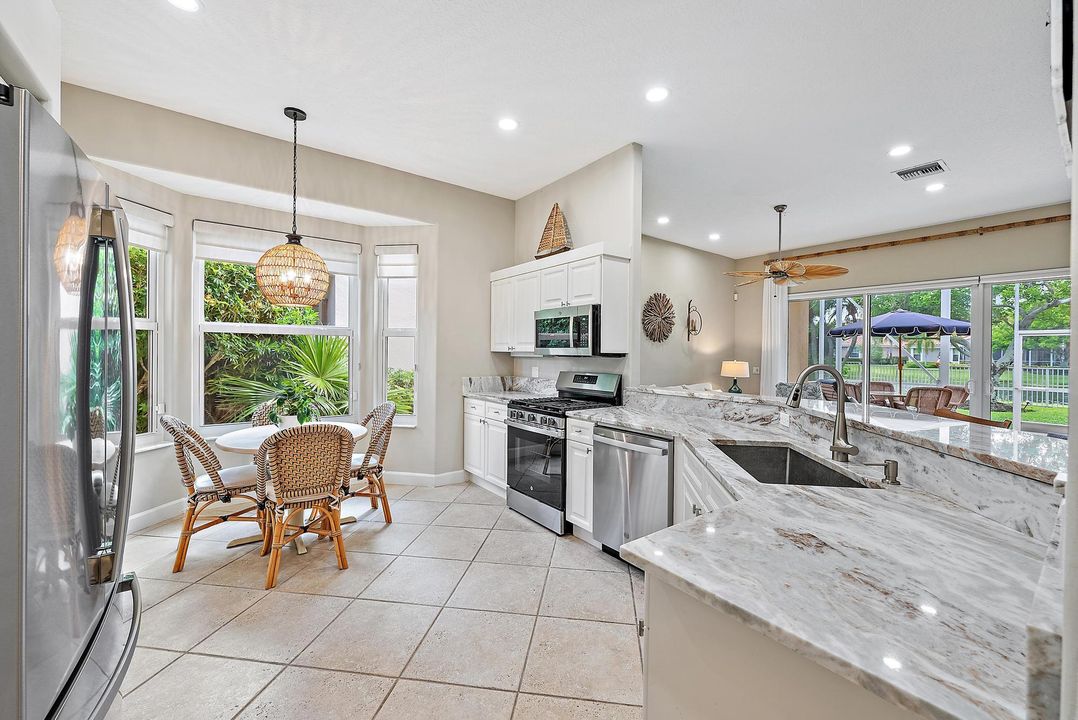 待售: $809,000 (3 贝兹, 3 浴室, 1659 平方英尺)