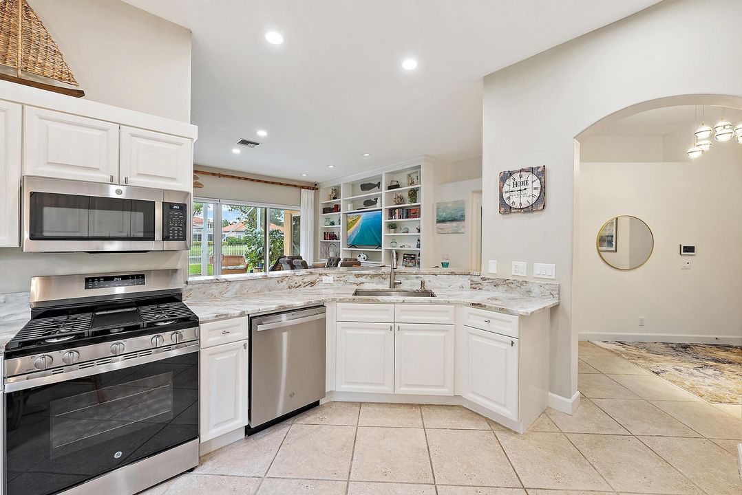 待售: $809,000 (3 贝兹, 3 浴室, 1659 平方英尺)