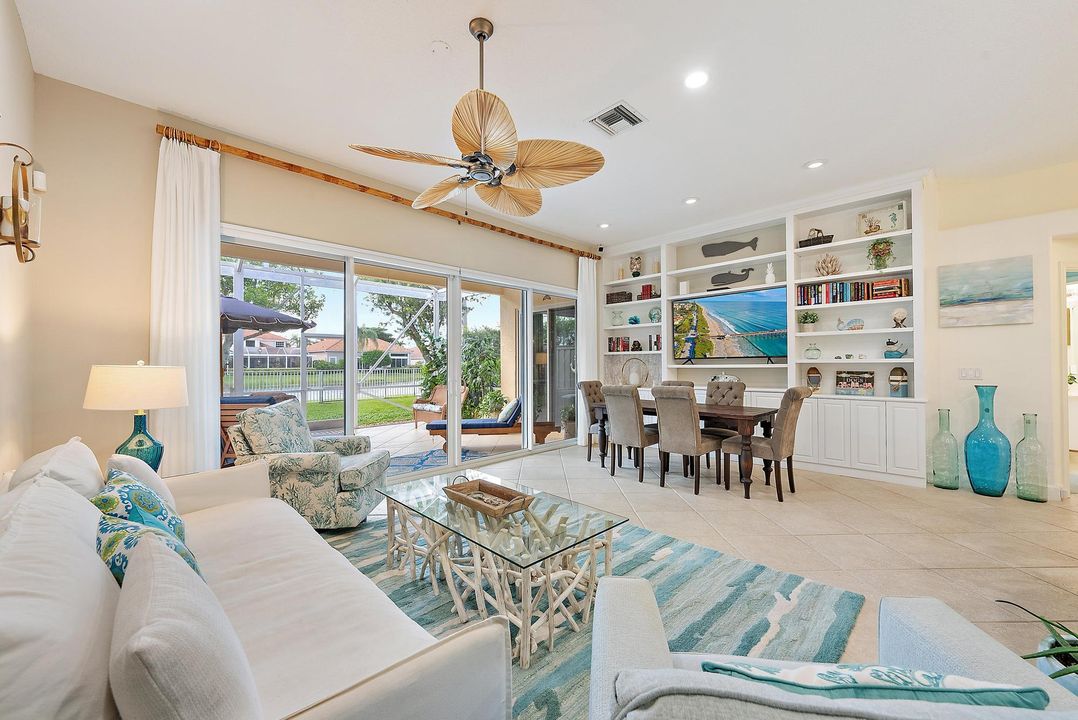 Recently Sold: $820,000 (3 beds, 3 baths, 1659 Square Feet)