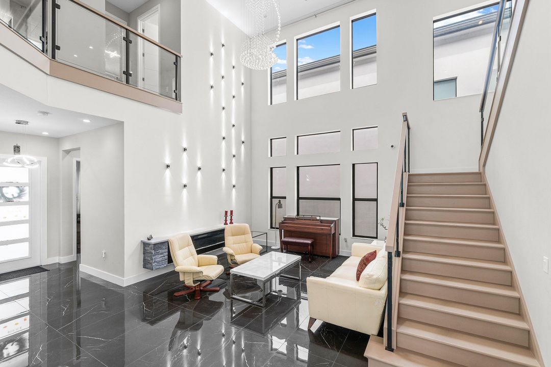 Active With Contract: $2,200,000 (5 beds, 7 baths, 4484 Square Feet)