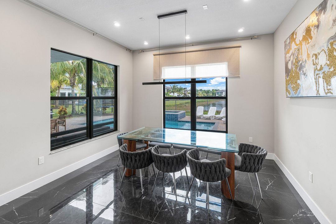 Active With Contract: $2,200,000 (5 beds, 7 baths, 4484 Square Feet)