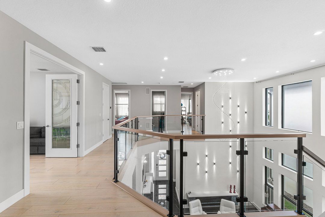 Active With Contract: $2,200,000 (5 beds, 7 baths, 4484 Square Feet)