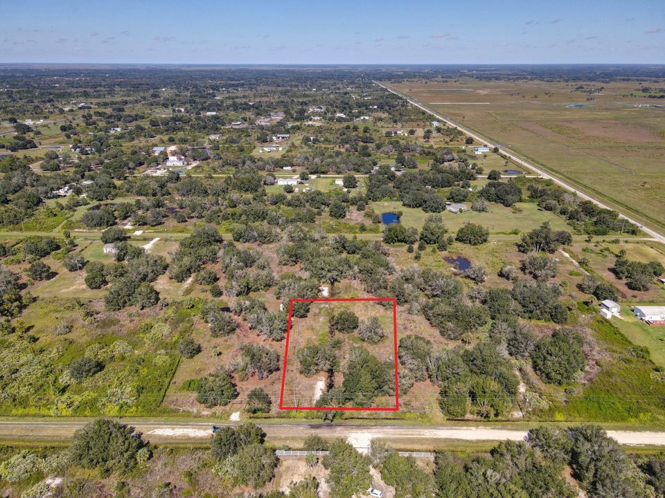 Activo con contrato: $32,000 (0 camas, 0 baños, 0 Pies cuadrados)