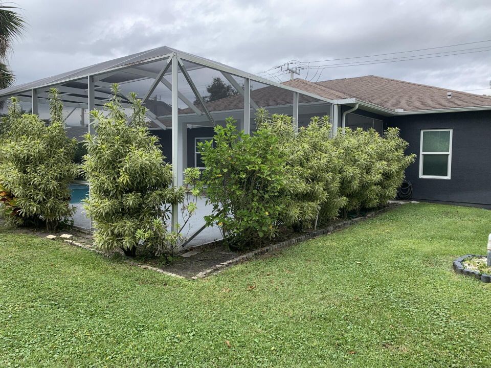 На продажу: $525,000 (4 спален, 2 ванн, 2012 Квадратных фут)