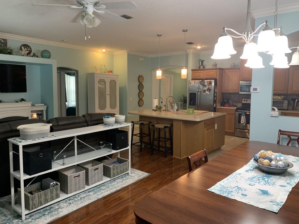 На продажу: $525,000 (4 спален, 2 ванн, 2012 Квадратных фут)