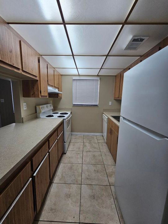 For Rent: $1,500 (1 beds, 1 baths, 775 Square Feet)