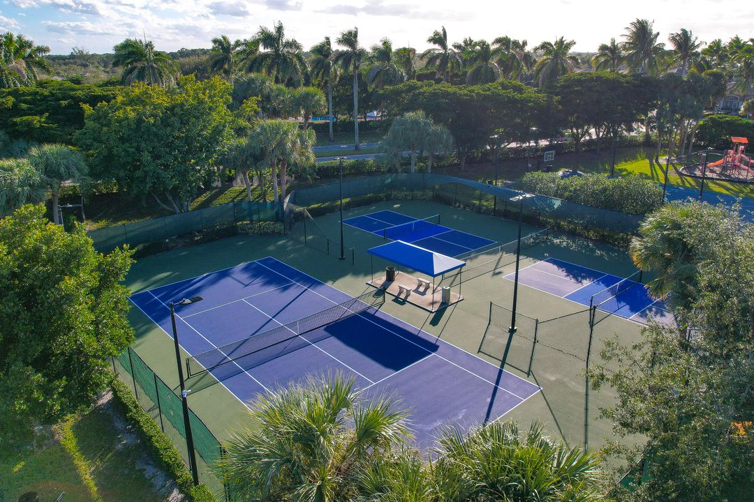 Active With Contract: $650,000 (4 beds, 2 baths, 2301 Square Feet)