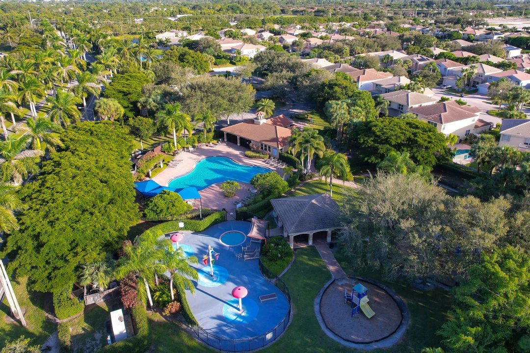 Active With Contract: $650,000 (4 beds, 2 baths, 2301 Square Feet)