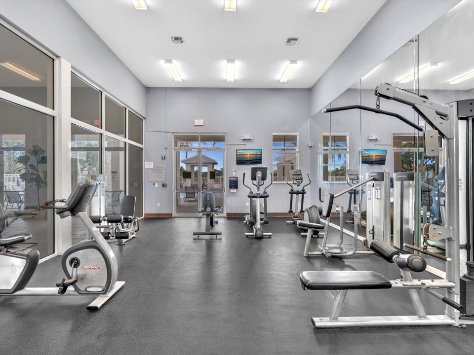 待售: $385,000 (2 贝兹, 2 浴室, 1420 平方英尺)