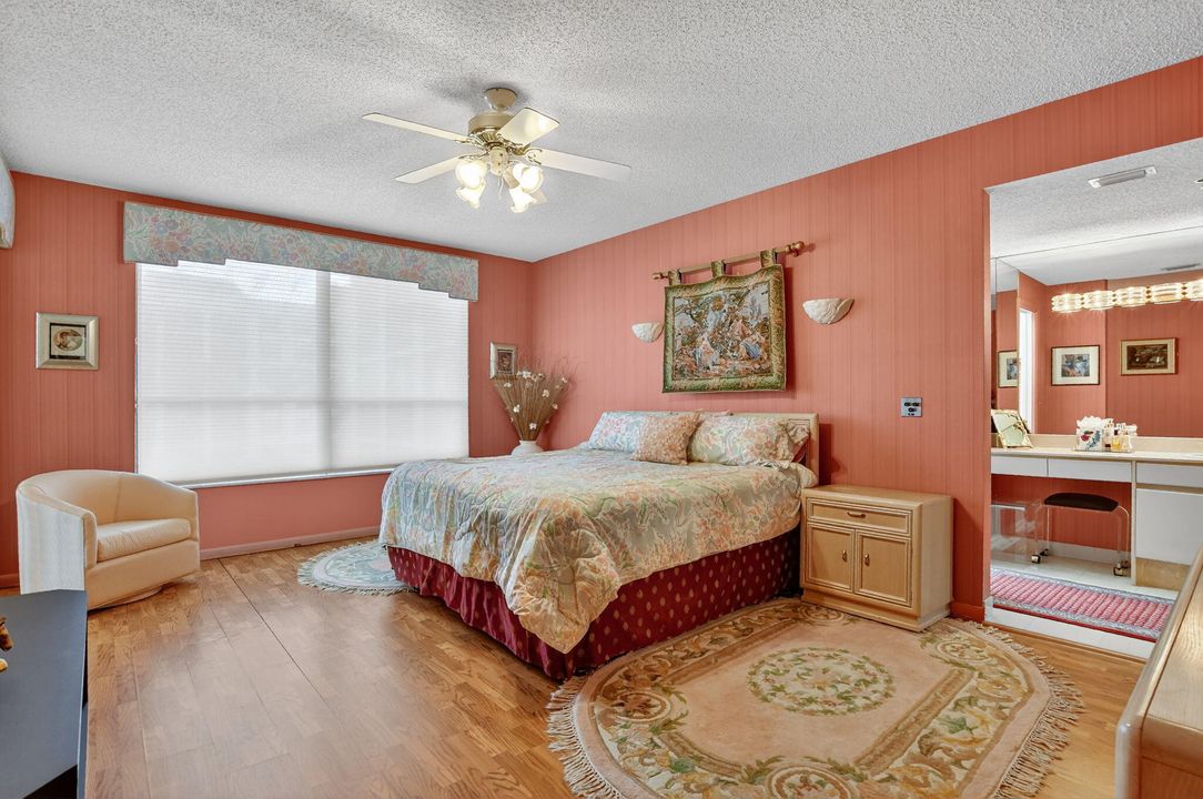 For Sale: $659,000 (3 beds, 2 baths, 2519 Square Feet)