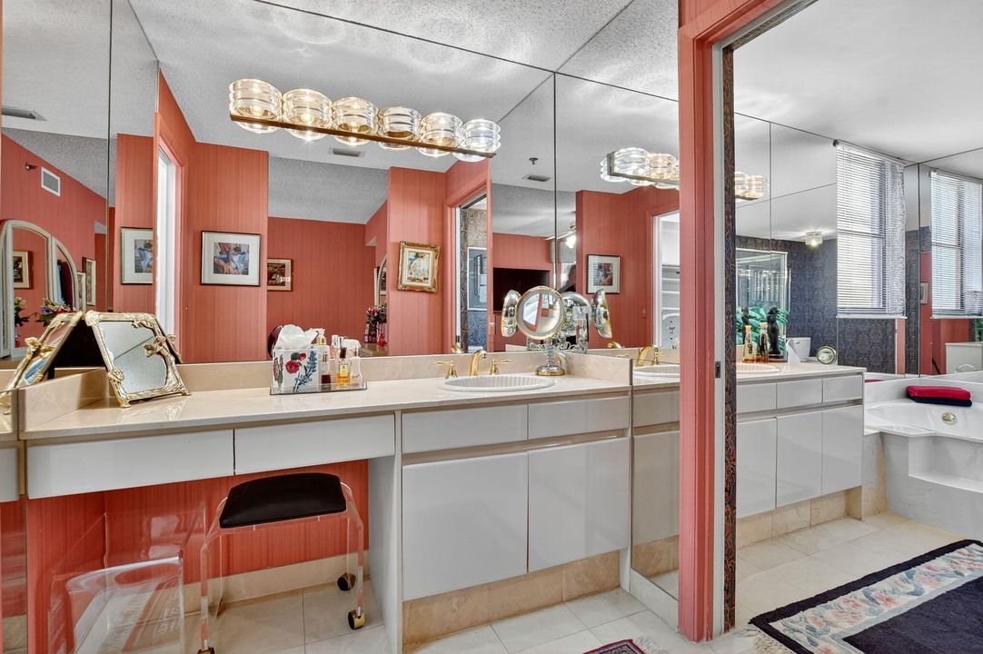 For Sale: $659,000 (3 beds, 2 baths, 2519 Square Feet)