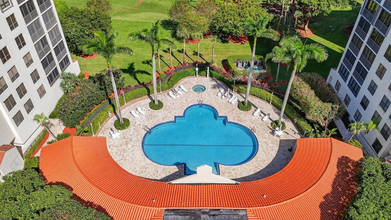 For Sale: $659,000 (3 beds, 2 baths, 2519 Square Feet)