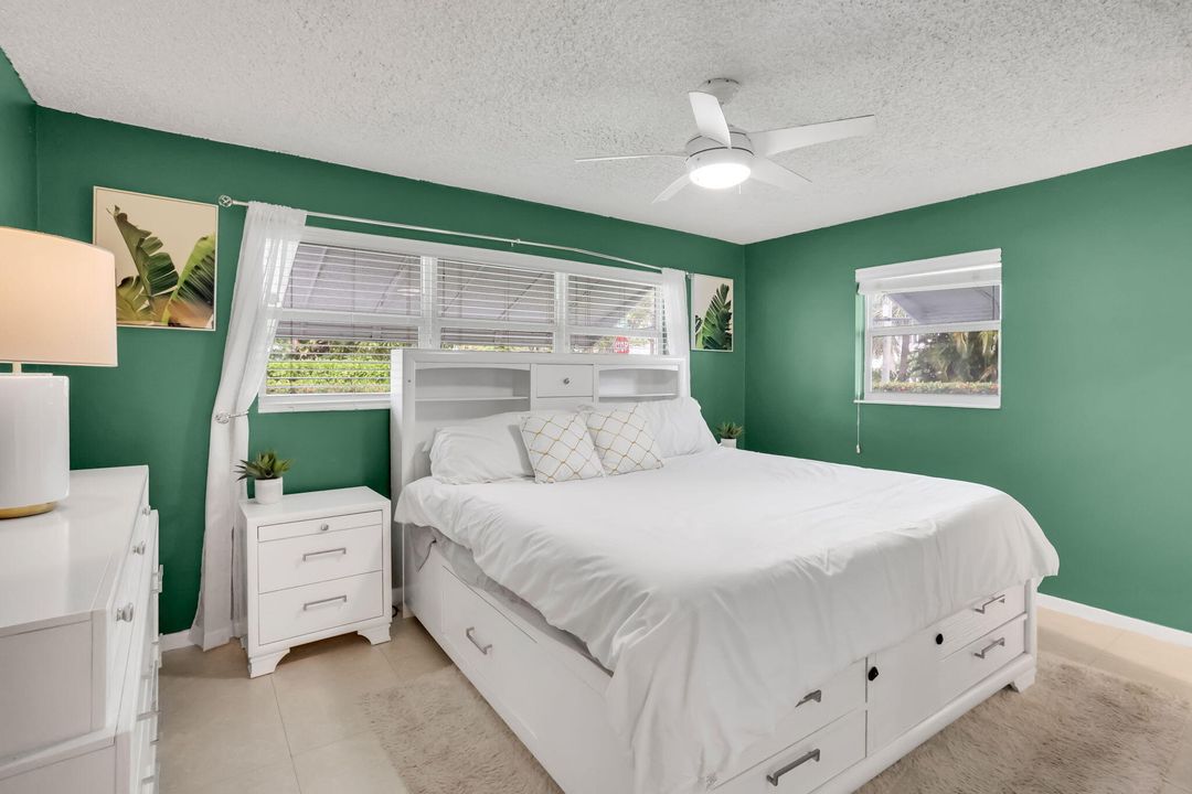 For Sale: $549,900 (2 beds, 2 baths, 1575 Square Feet)