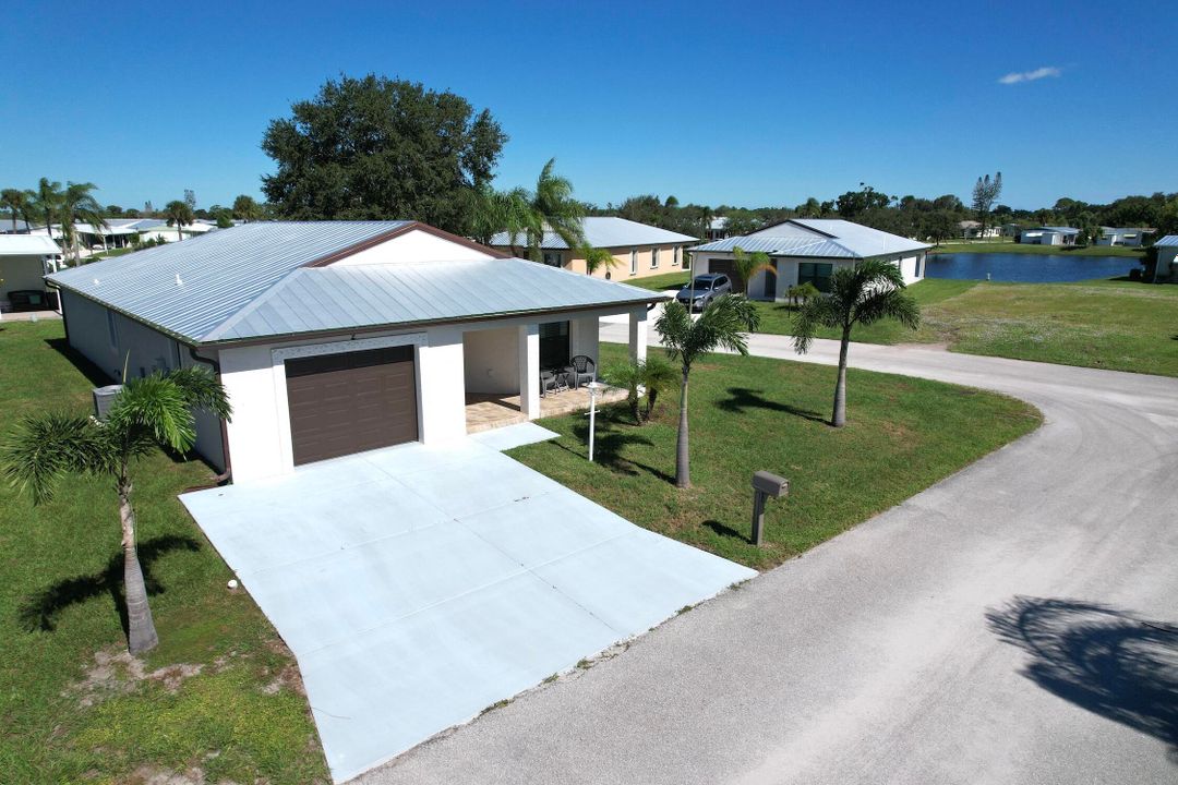 待售: $169,000 (2 贝兹, 2 浴室, 1451 平方英尺)